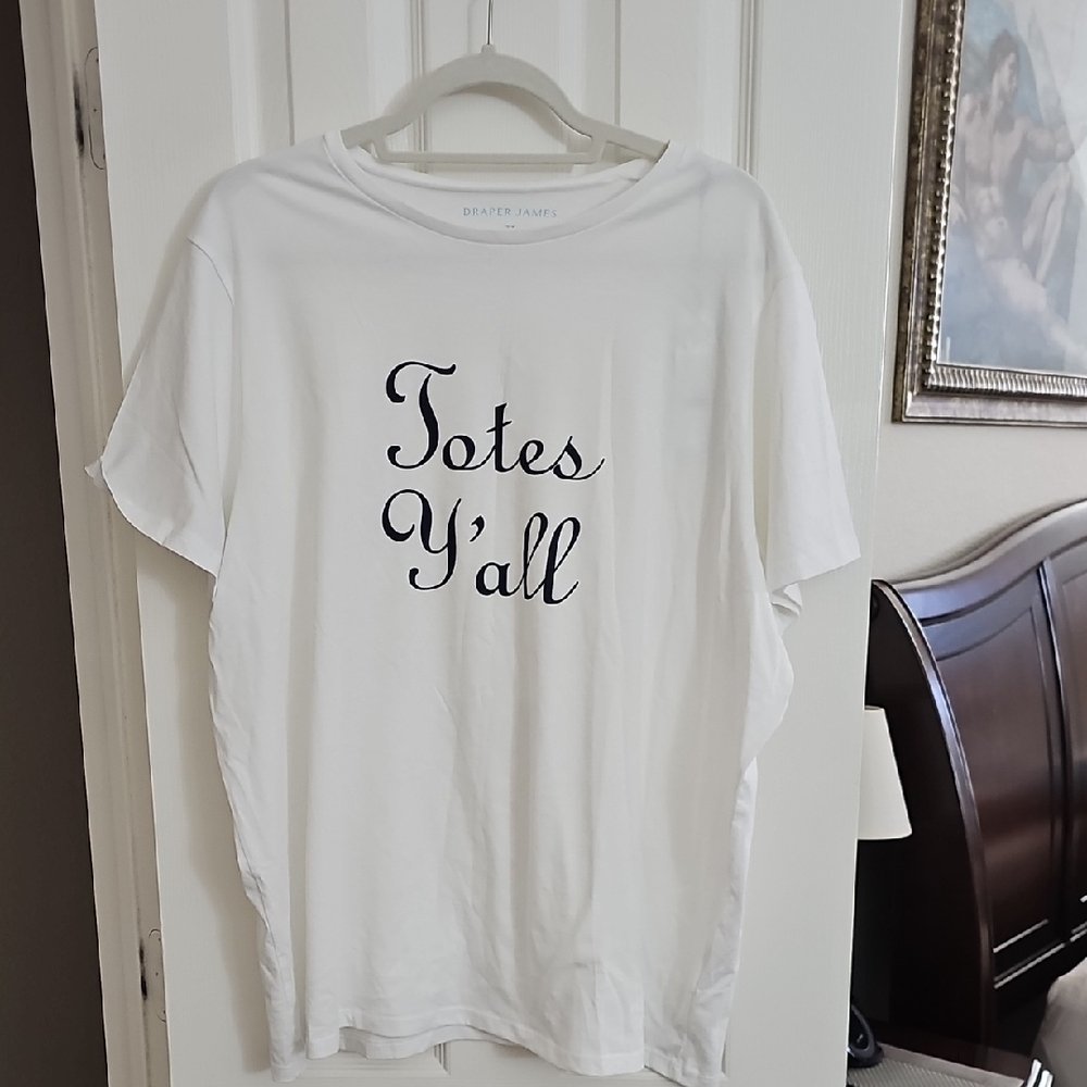 Draper James White Graphic Tee with 'Totes Y'all' Print
